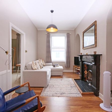Fifth Quarter Apartment With Free Parking York Dış mekan fotoğraf