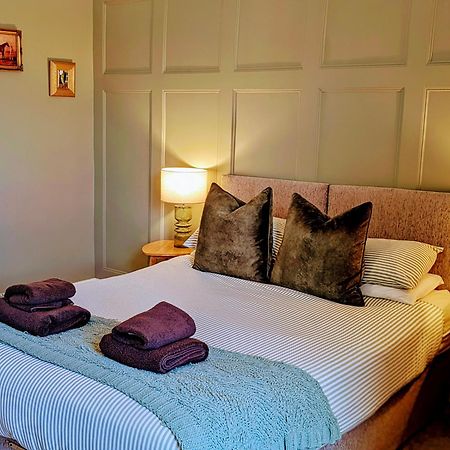Fifth Quarter Apartment With Free Parking York Dış mekan fotoğraf