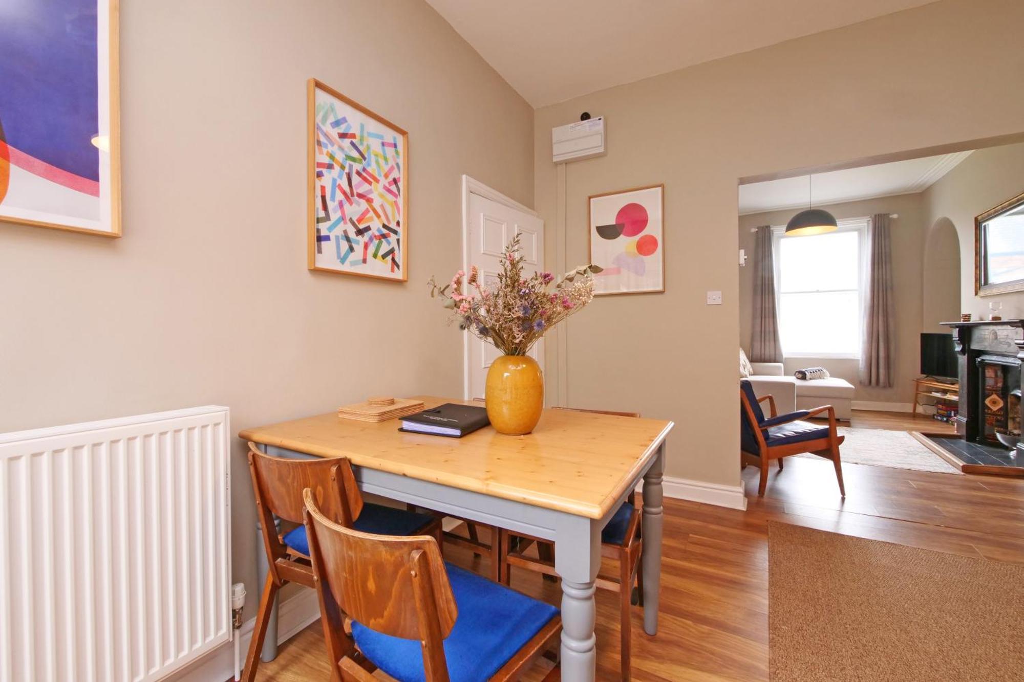 Fifth Quarter Apartment With Free Parking York Dış mekan fotoğraf